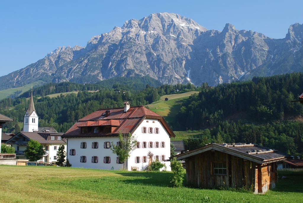 Ansitz Wirtsgut - Familienappartements In Den Bergen Leogang Bagian luar foto